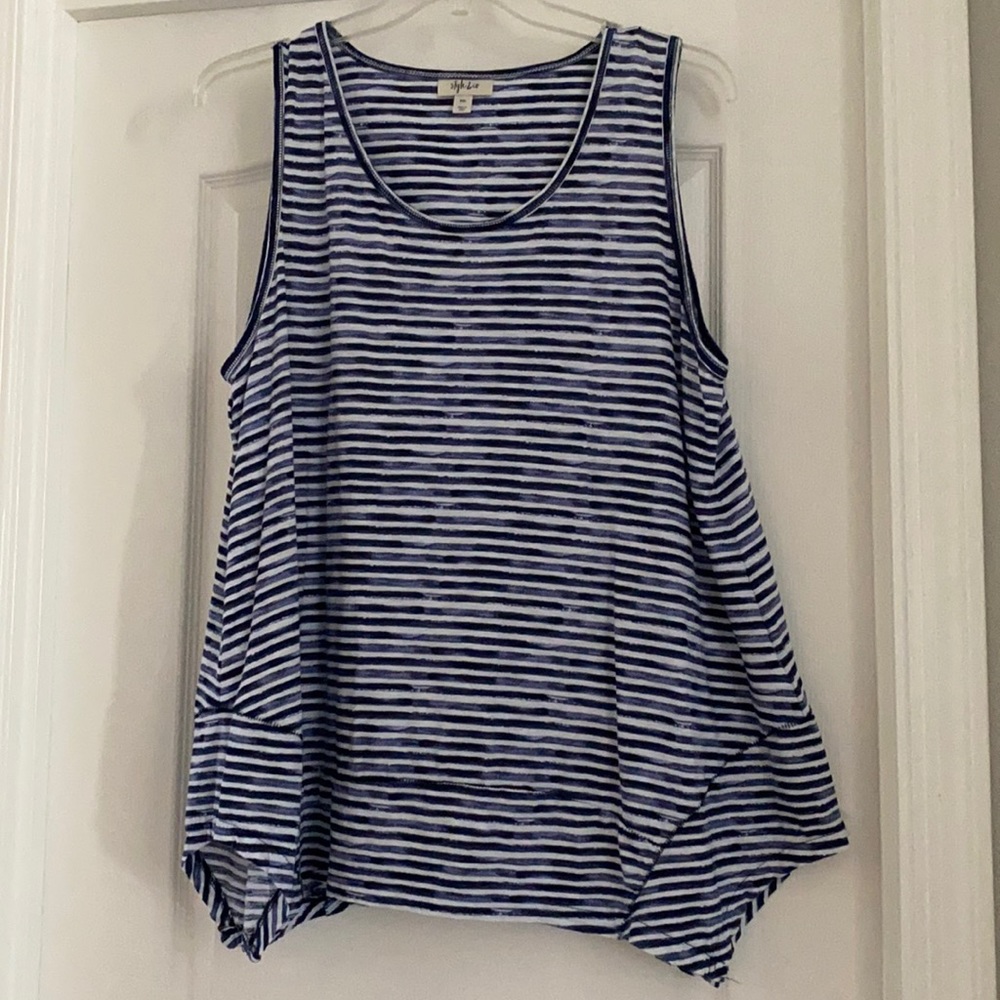 Style & Co Women’s Shark bite Top XXL